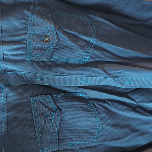 Long Sleeve Button Up - Picture 3 of 3